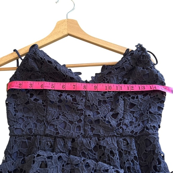 ASTR the label Womens Women's Sleeveless Lace Fit & Flare Midi Dress - Picture 12 of 16